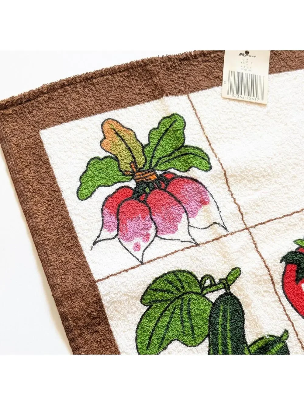 Vintage Kitchen Towel with Colorful Vegetable Design
